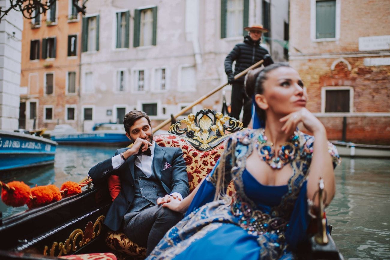luxury honeymoon photographer venice doge danieli gondola