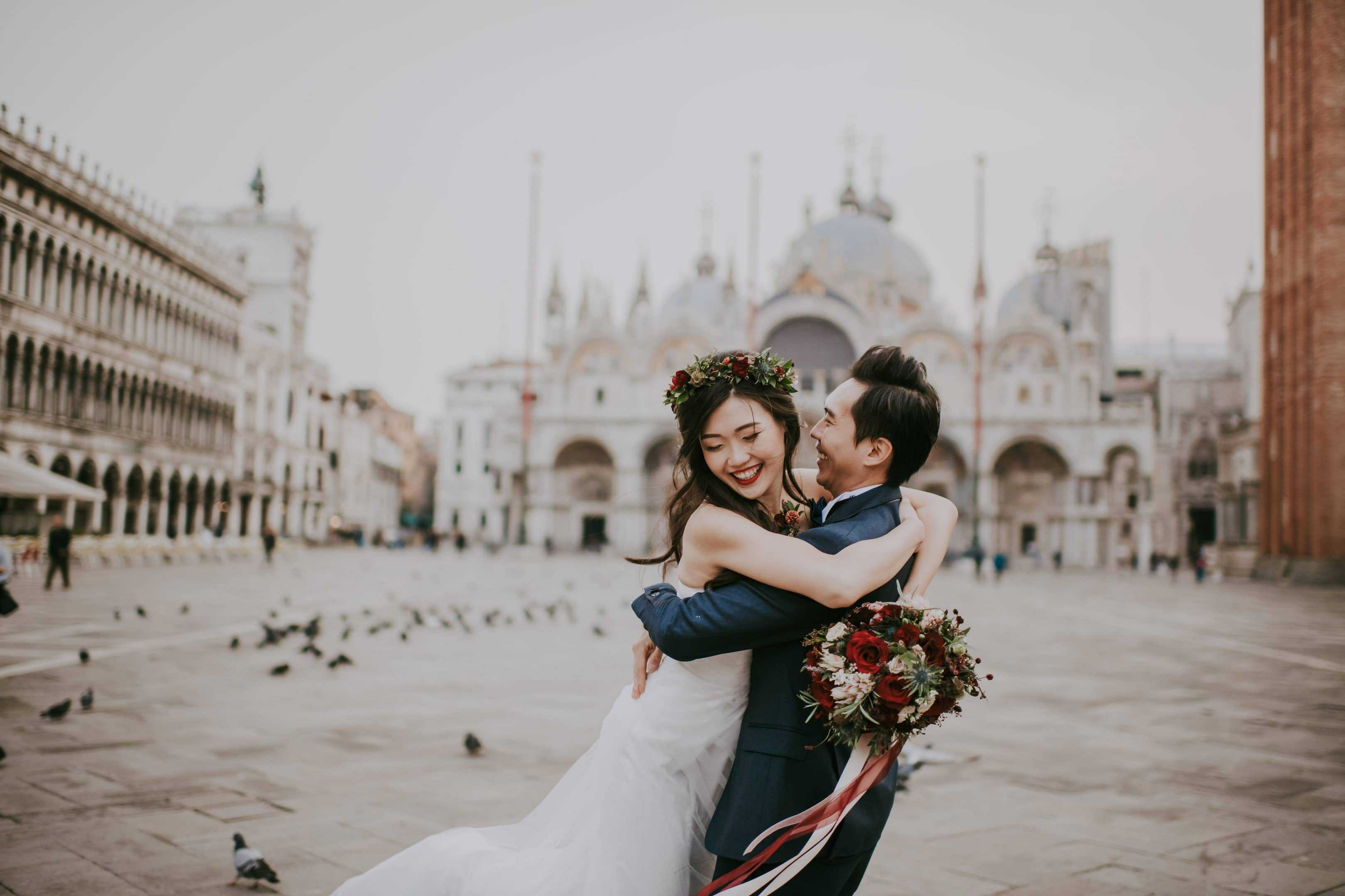 engagement pre wedding photographer venice italy
